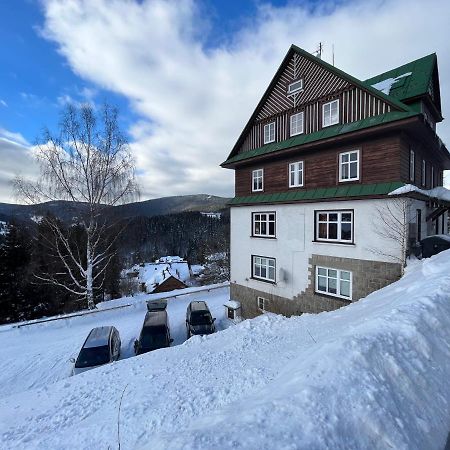 Astoria Inn Špindlerŭv Mlýn Exteriör bild